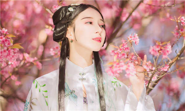 鹤山供卵试管婴儿：助您实现家庭梦想的科学方案